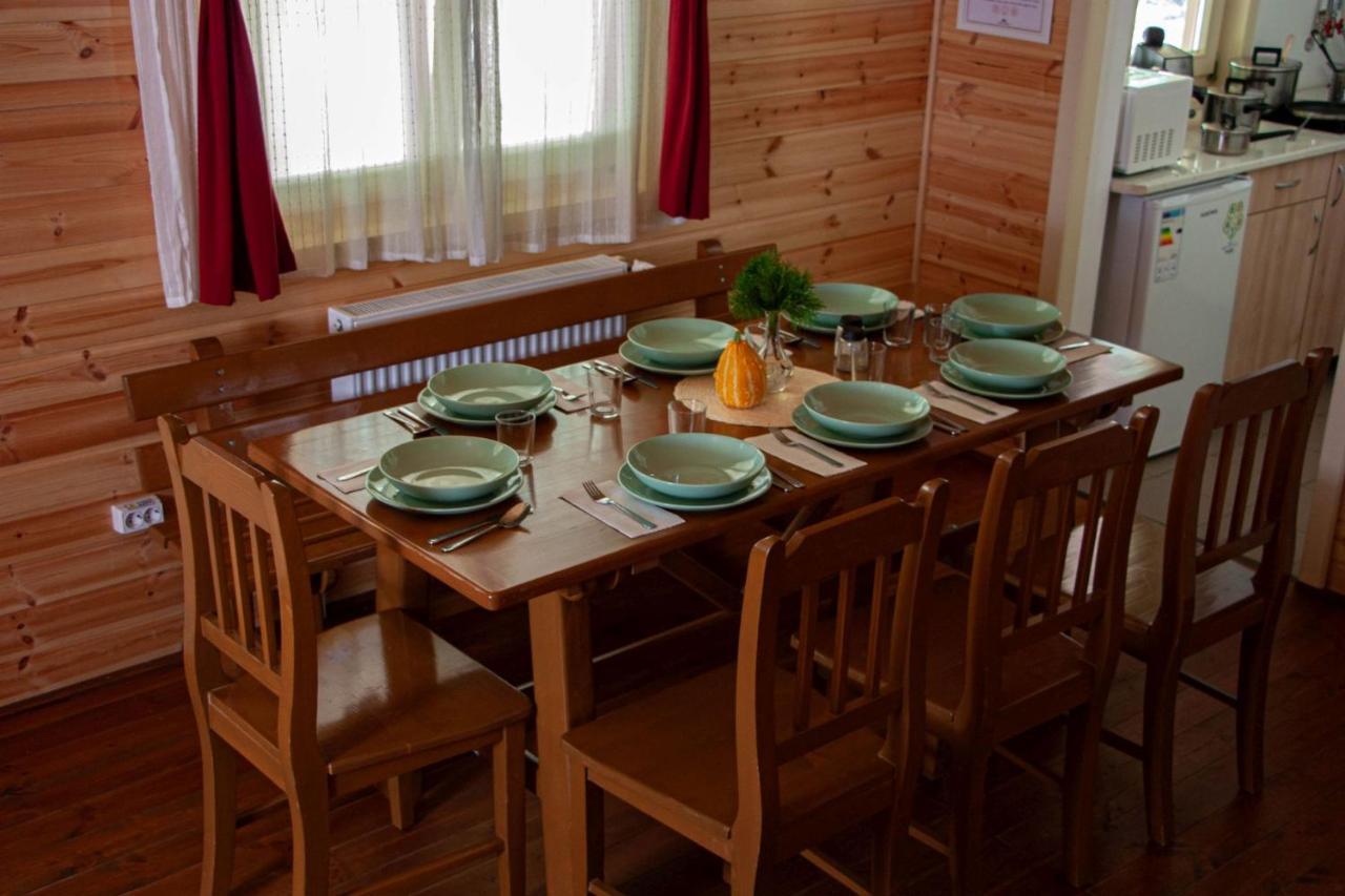 Tusnad Camping ไบเลตุชนาด ภายนอก รูปภาพ